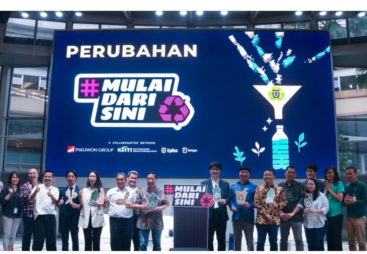 MulaiDariSini campaign launch group — Pakuwon Group, KEITI, and Scrapmint partners